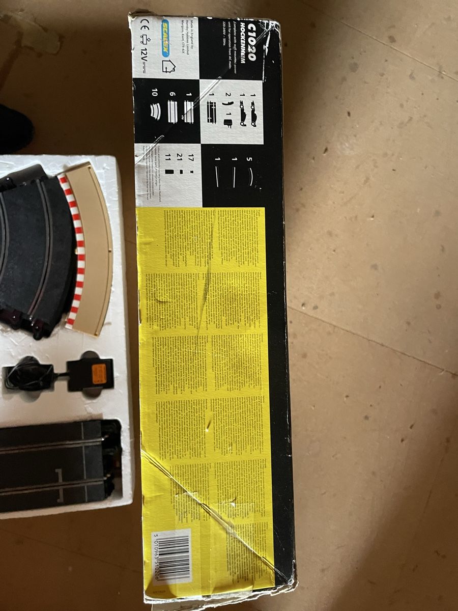 Piste: Spielzeug Rennbahn SCALEXTRIC – Usato da Thalwil venduto da Chris0123 3