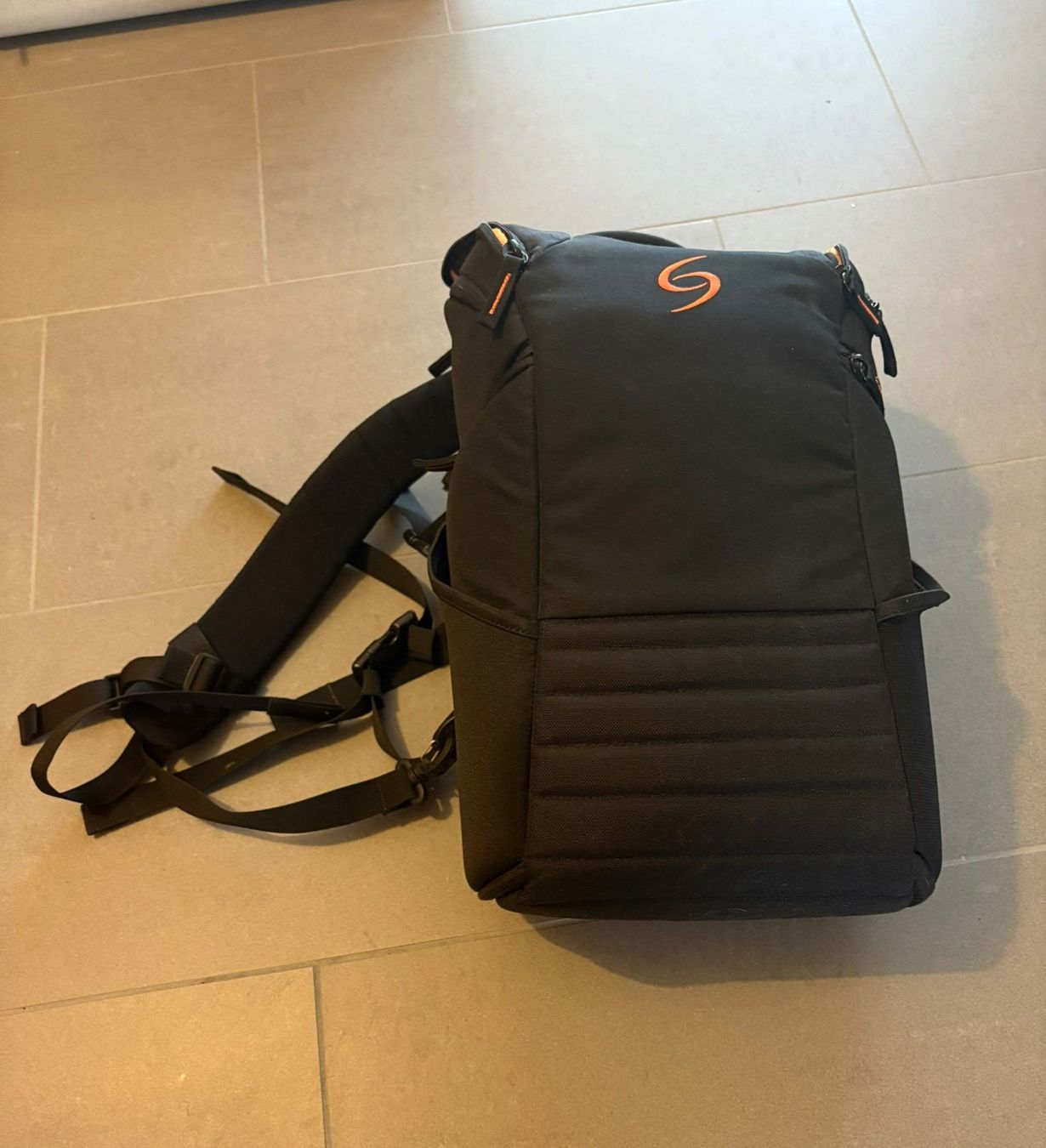 Zaini: Julia Shooter L, Fotorucksack Large – Usato da Zürich venduto da Kuznez