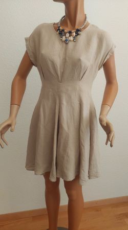 Robe d'été lin beige, élégante, confortable Max&Co Taille M