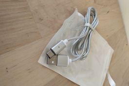 USB-Kabel mit magnetischem Stecker