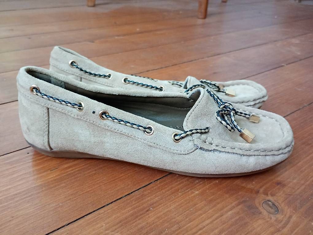 Scarpe da donna: Schuhe – Usato da Gelterkinden venduto da leo_9z8m