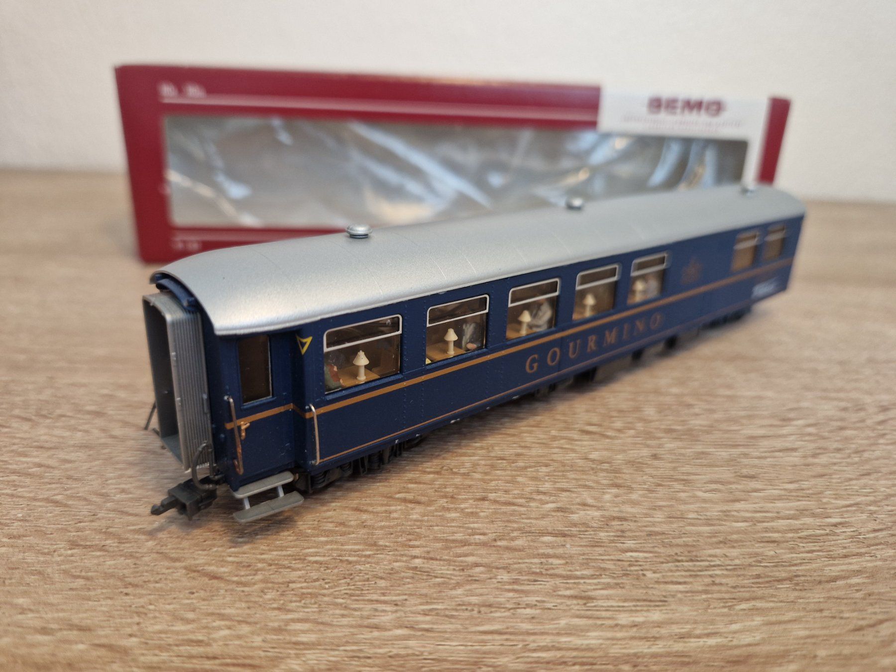 鉄道模型 BEMO 3273 121 Speisewagen Gourmino BEMO 3273 121 Speisewagen Gourmino