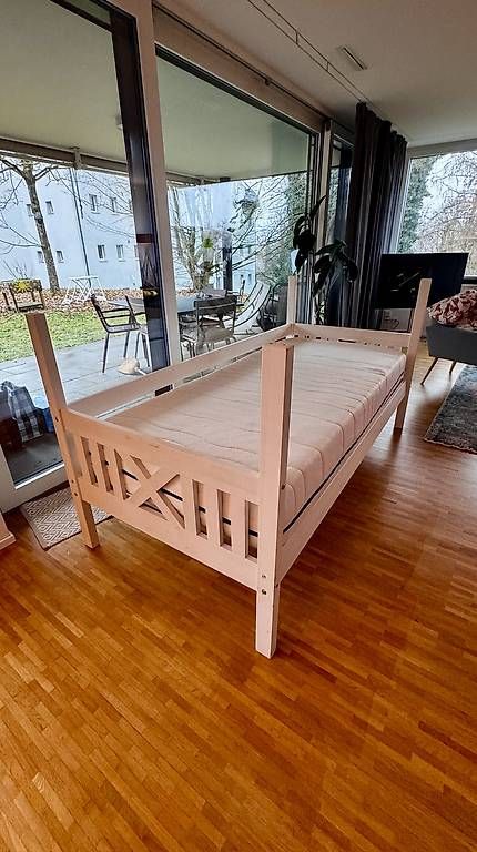Letti: Kinderbett 90x200 – Usato da Luzern venduto da ba.th 2