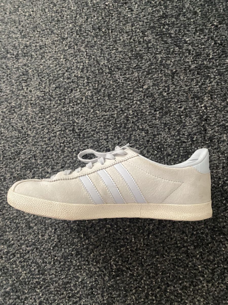 Adidas Damenschuhe: Adidas Schuhe – Gebraucht aus Boll von schueleli 1