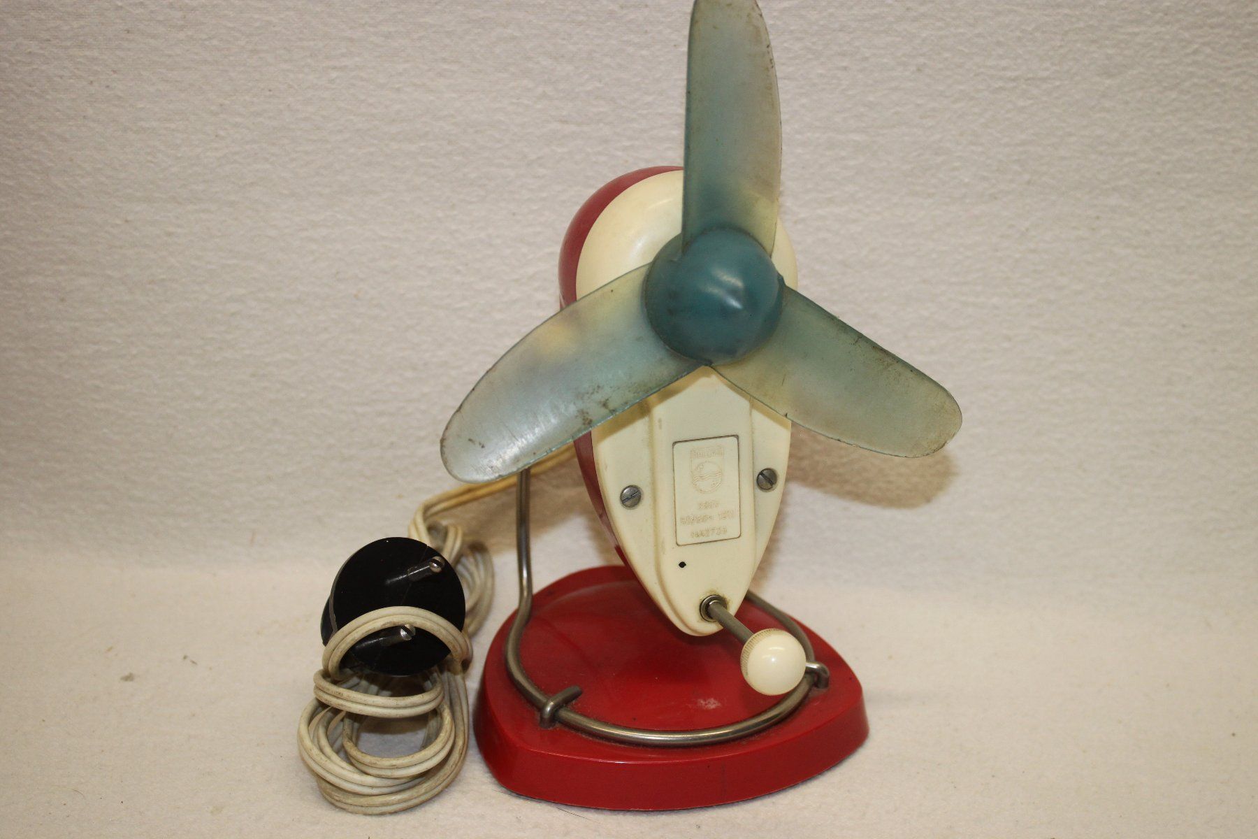 Philips Ventilatori: Antiker Philips Ventilator – Usato da Thun venduto da Amye