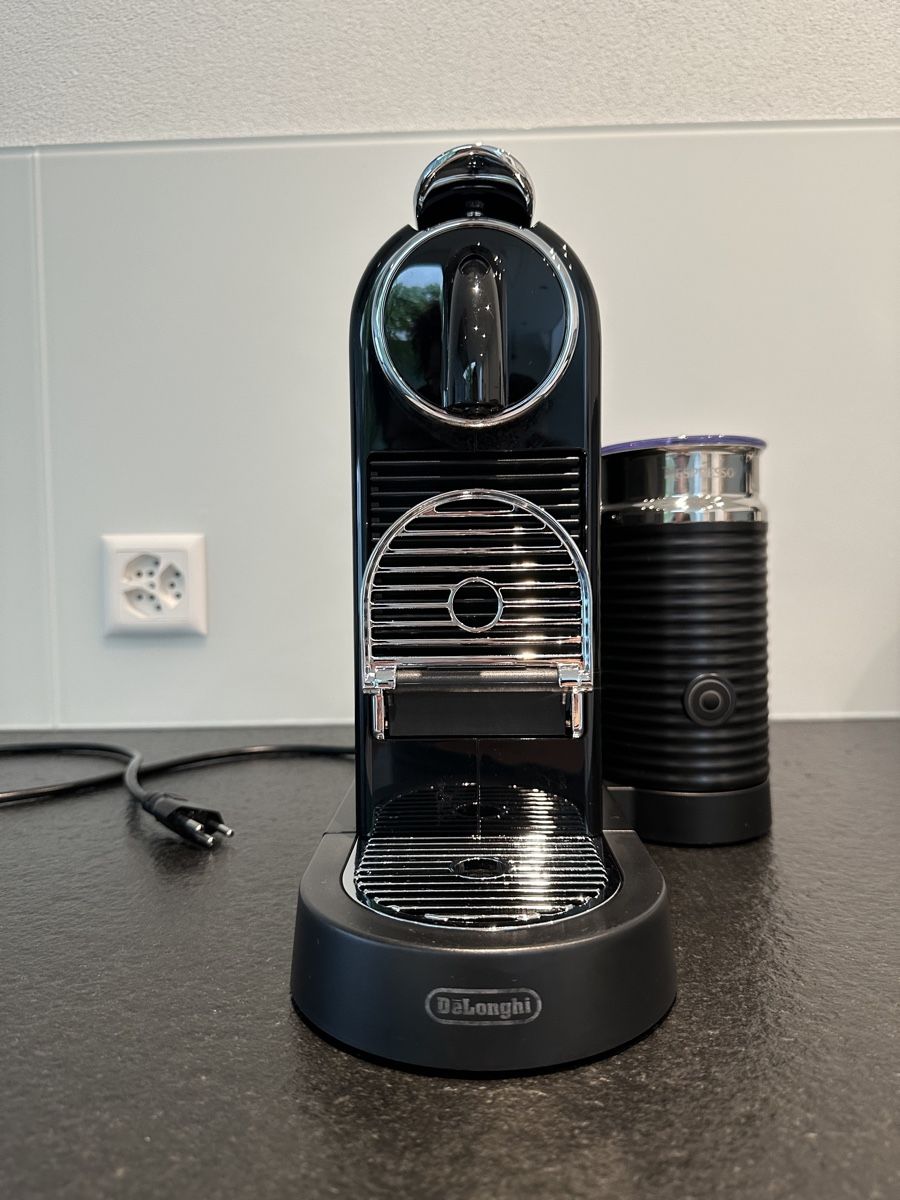 De'Longhi Macchine per caffè & Macchine per espresso: DeLonghi CITIZ&MILK von Nespresso – Usato da Fehraltorf venduto da Beat820 2