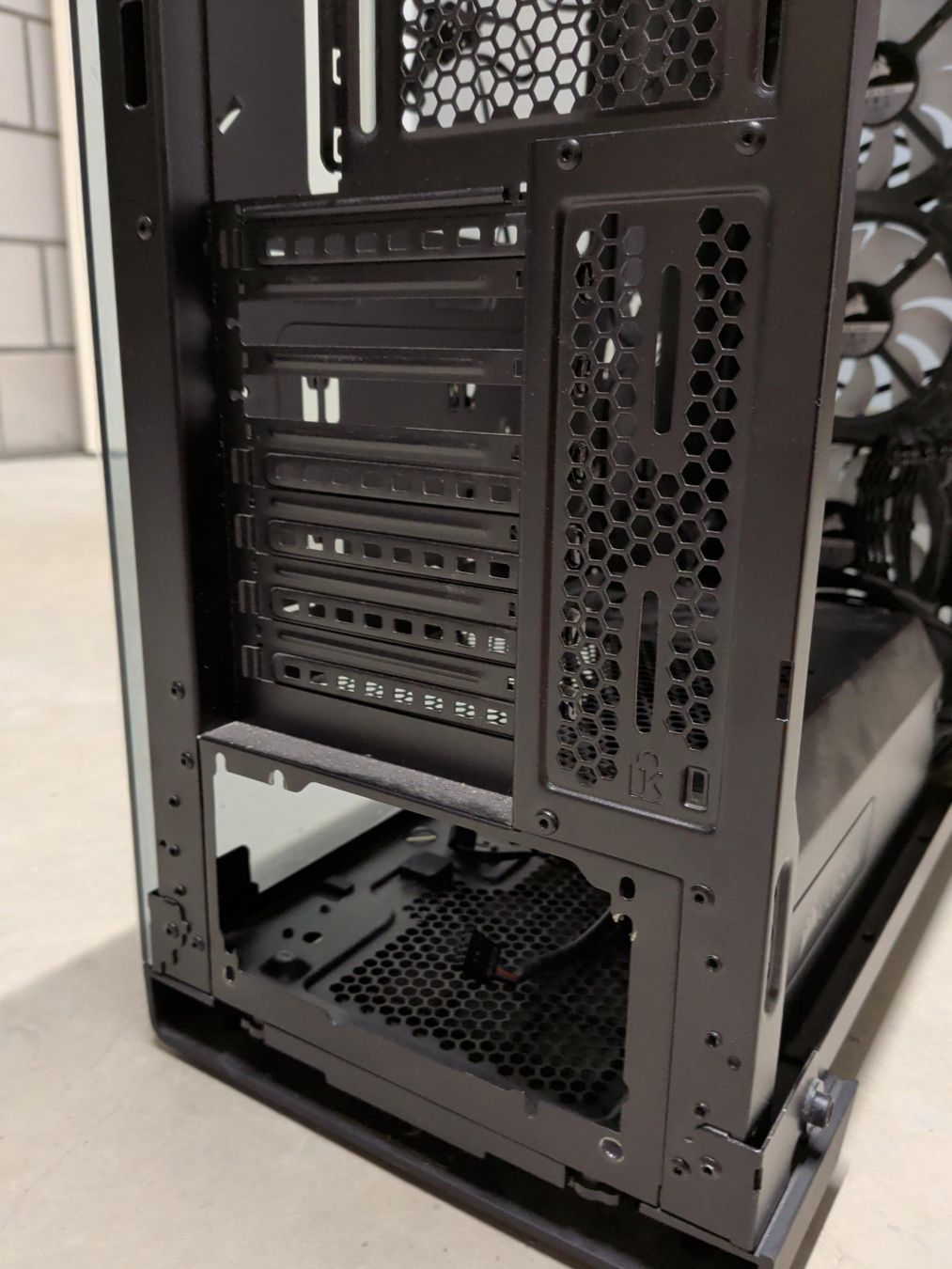 Corsair Custodie: Corsair Crystal 570X RGB PC Gehäuse – Usato da Kriessern venduto da Roman1224 7
