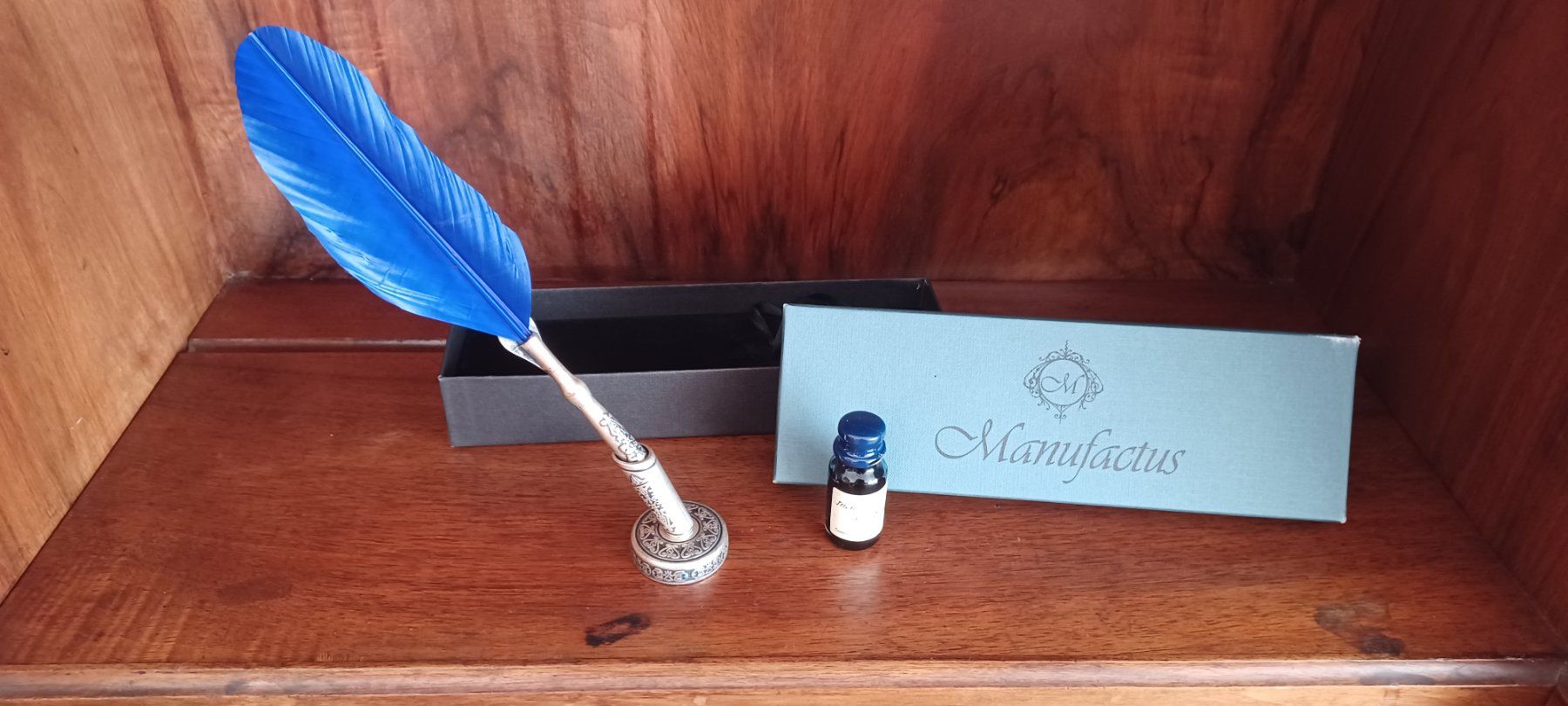 Penna & Evidenziatori: Feder mit Halter-Set von Manufactus – Usato da Menziken venduto da Nikkimcanton