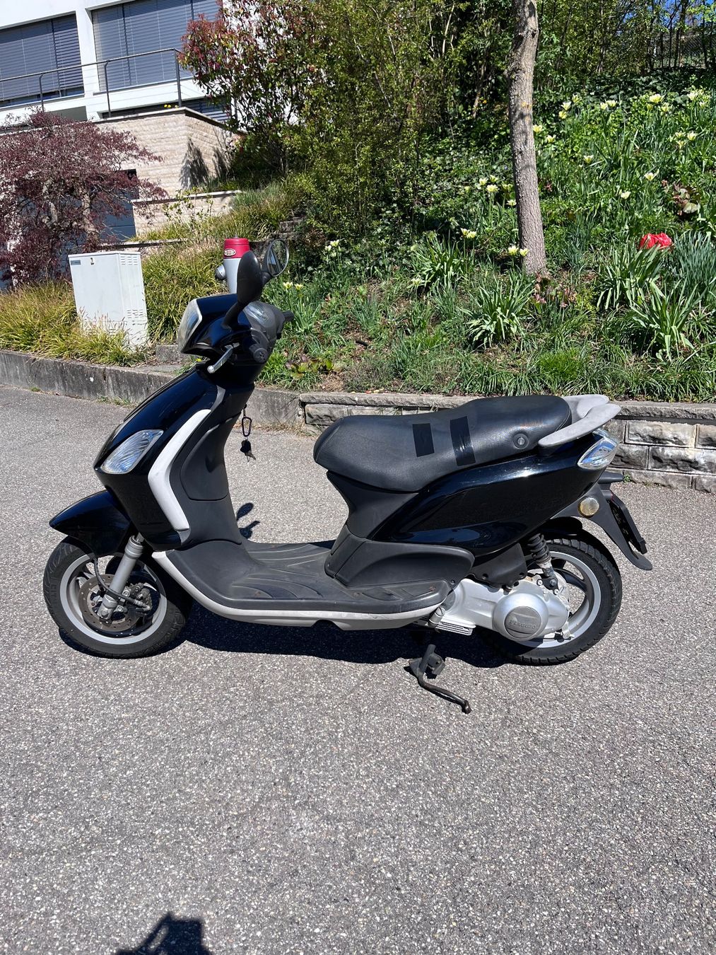 Piaggio Scooter: Roller Piaggio Fly 125 – Usato da Lostorf venduto da Dragonland 2