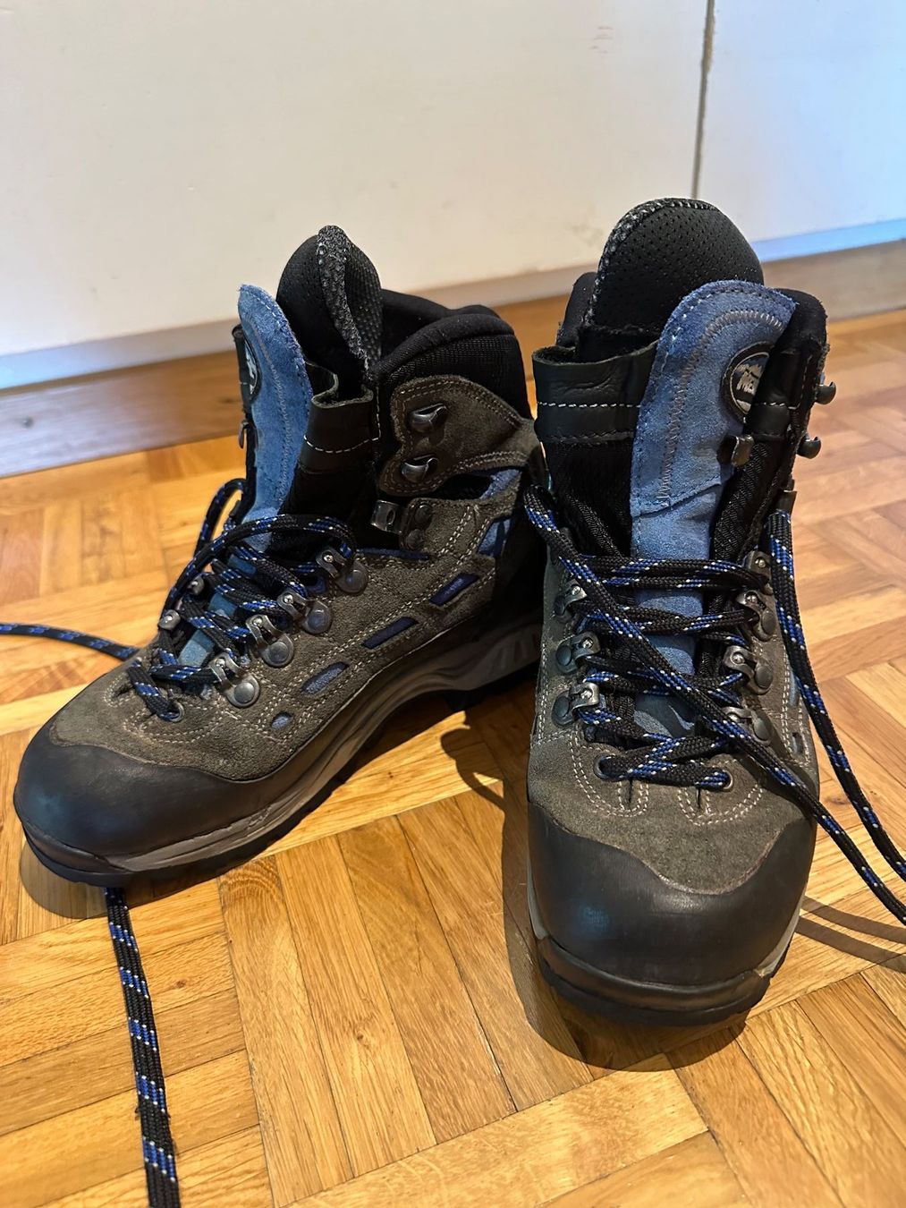 Meindl Scarpe da uomo: Wanderschuhe von Meindl ca. Gr. 36 – Usato da Winkel venduto da Tatanof 3