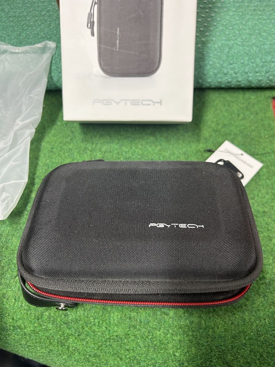 Cover & Protezioni schermo: PGYTECH CARRING CASE MINI – Nuovo (secondo la descrizione) da Guttet-Feschel venduto da Swissdarter 1