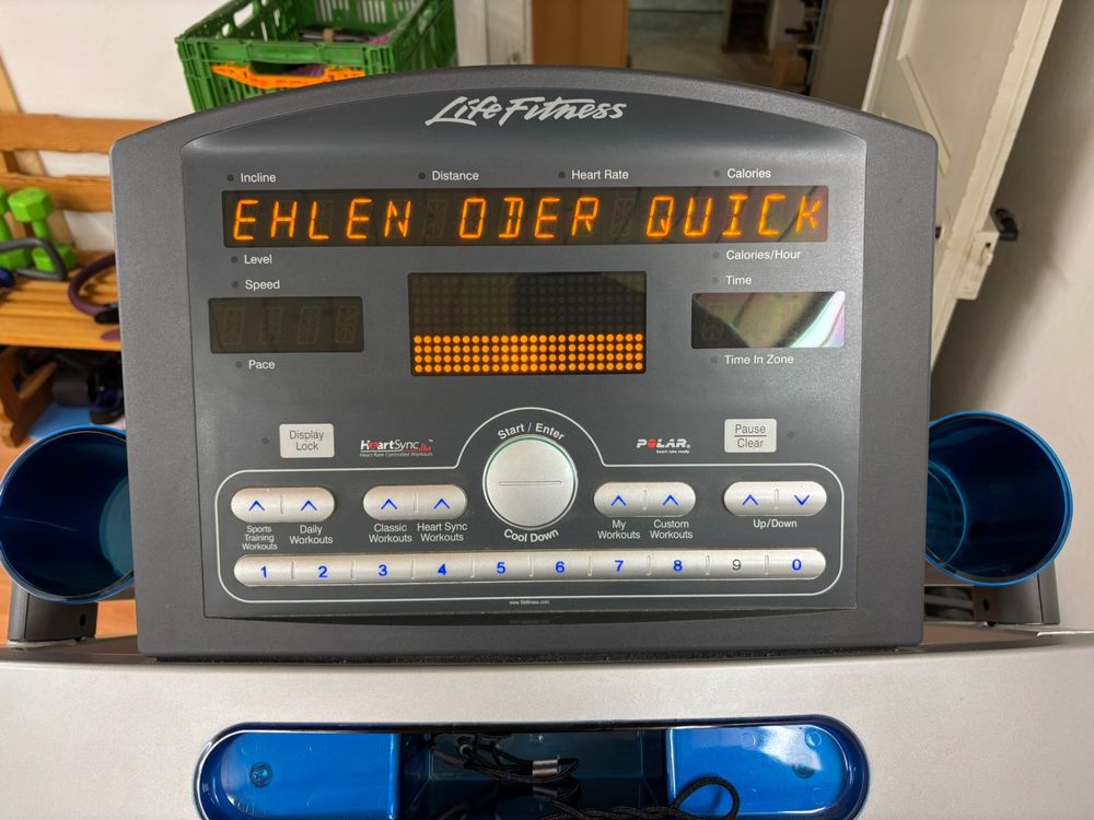 Laufband Life Fitness T70 (Gebraucht) in Grüningen für CHF 470