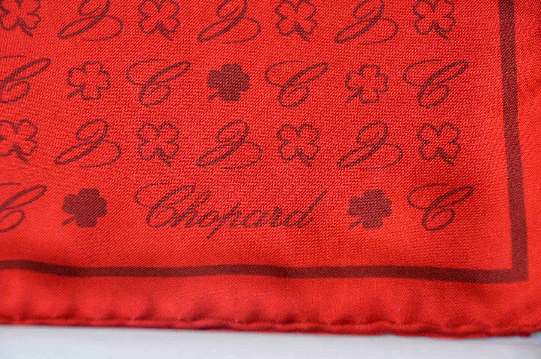 Chopard Foulard & Sciarpe: Seidentuch / Foulard en soie Chopard – Nuovo e nell'imballaggio originale da Collonges venduto da arashee 3