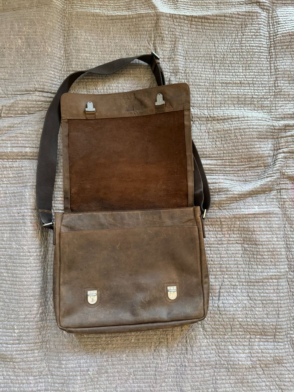 Borse: Strellson Leder Messenger Tasche Braun gebraucht – Usato da Wetzikon ZH venduto da dmp_gq5x 2
