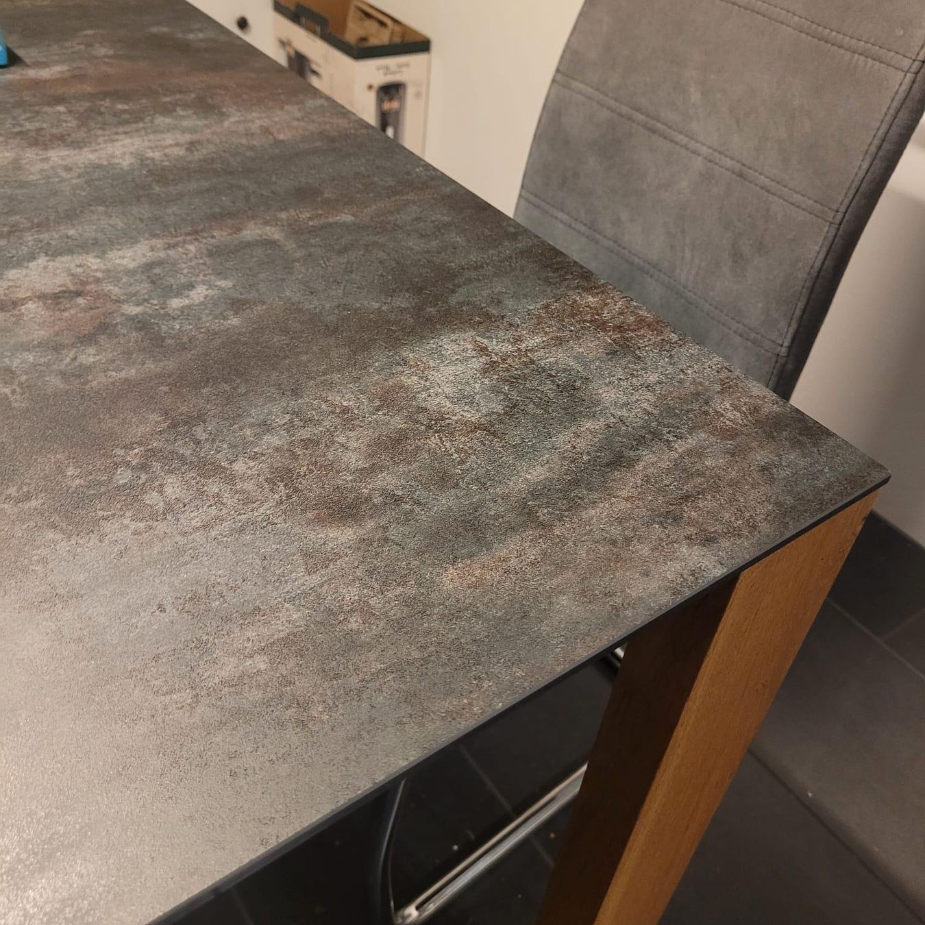 Pfister Tavoli: Möbel PFISTER-  Esszimmertisch Eiche mit Keramikplatte – Usato da Bremgarten b. Bern venduto da Marge7979 1