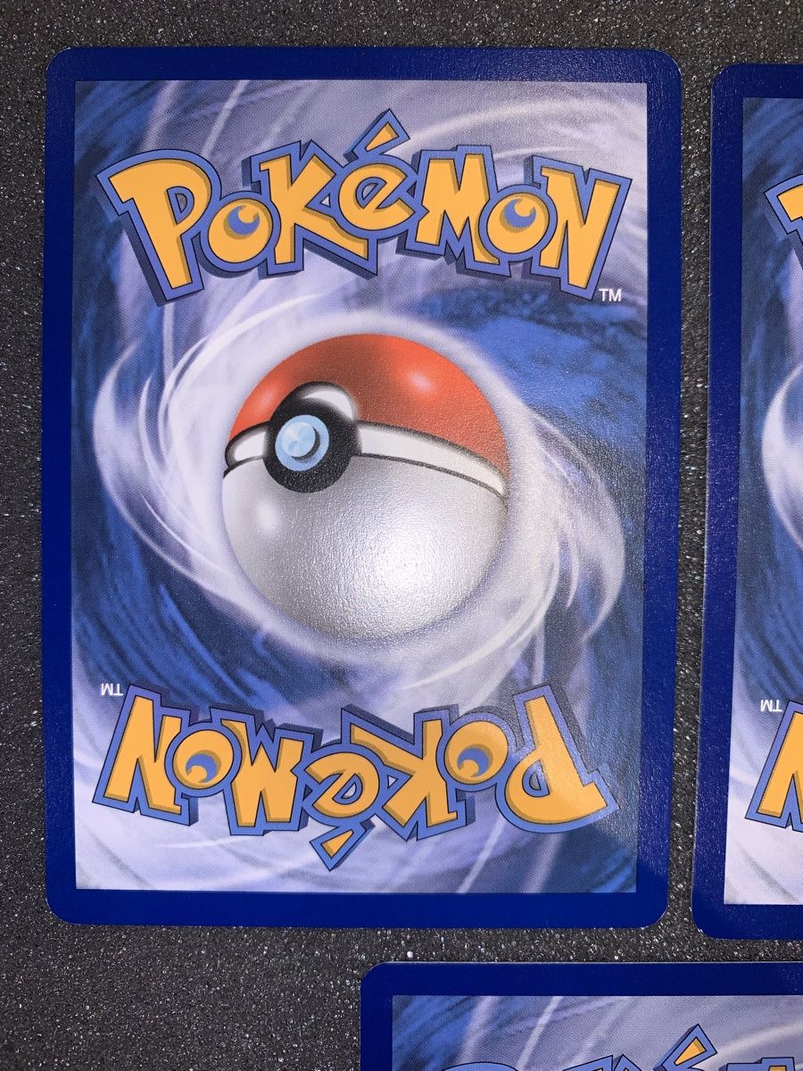 Pokémon Carte collezionabili: Ab 1.- Charizard Charmeleon Charmander set – Usato da Bironico venduto da ars_z6lb 6