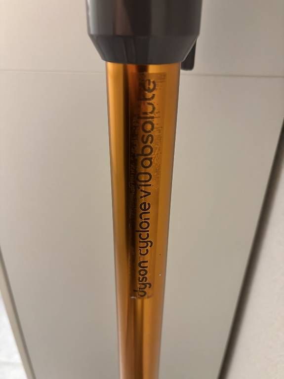 Aspirateurs & Accessoires: Dyson Cyclon V10 absolut  – D'occasion à Widnau par agogos 1