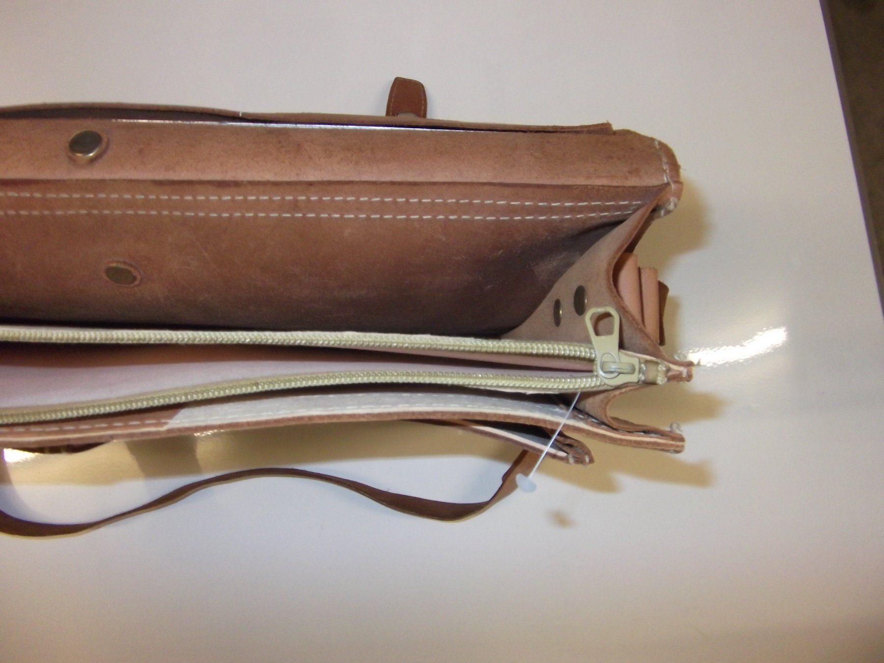 Valigie & Borse: Aktentasche Leder – Usato da langenthal venduto da Bazlago 2
