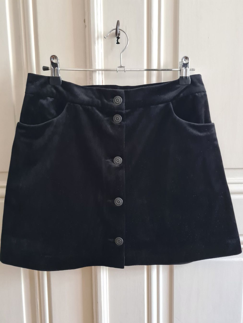 Vero Moda Gonne: Jupe mini Vero Moda velours noir XS – Usato da Genève venduto da Tresor305