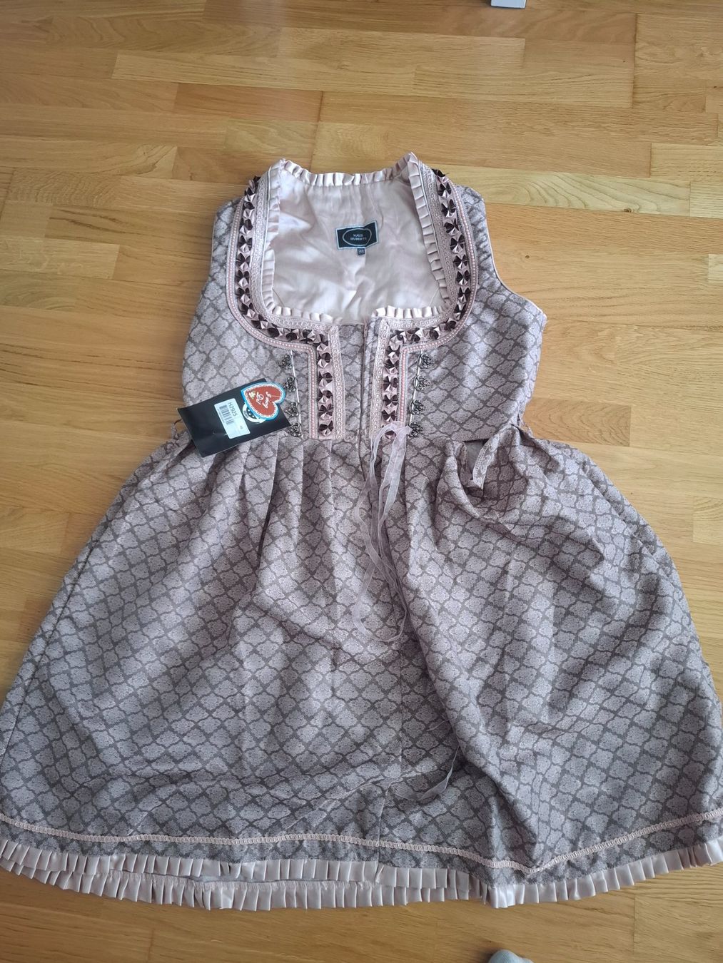 Kleider: Dirndl Haus Hubert Grösse 48 neu mit Etikett – Neu (gemäss Beschreibung) aus Davos Platz von Malina20