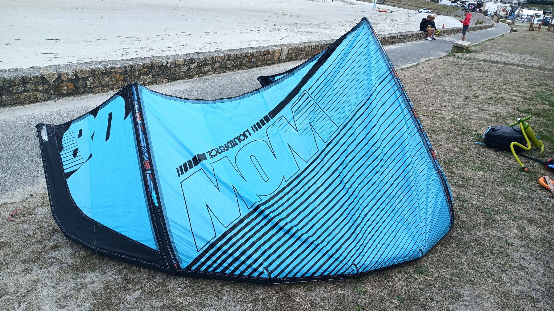 Aquilone: Kite Liquid Force Wow 8qm – Nuovo (secondo la descrizione) da Malleray venduto da Maths1 2