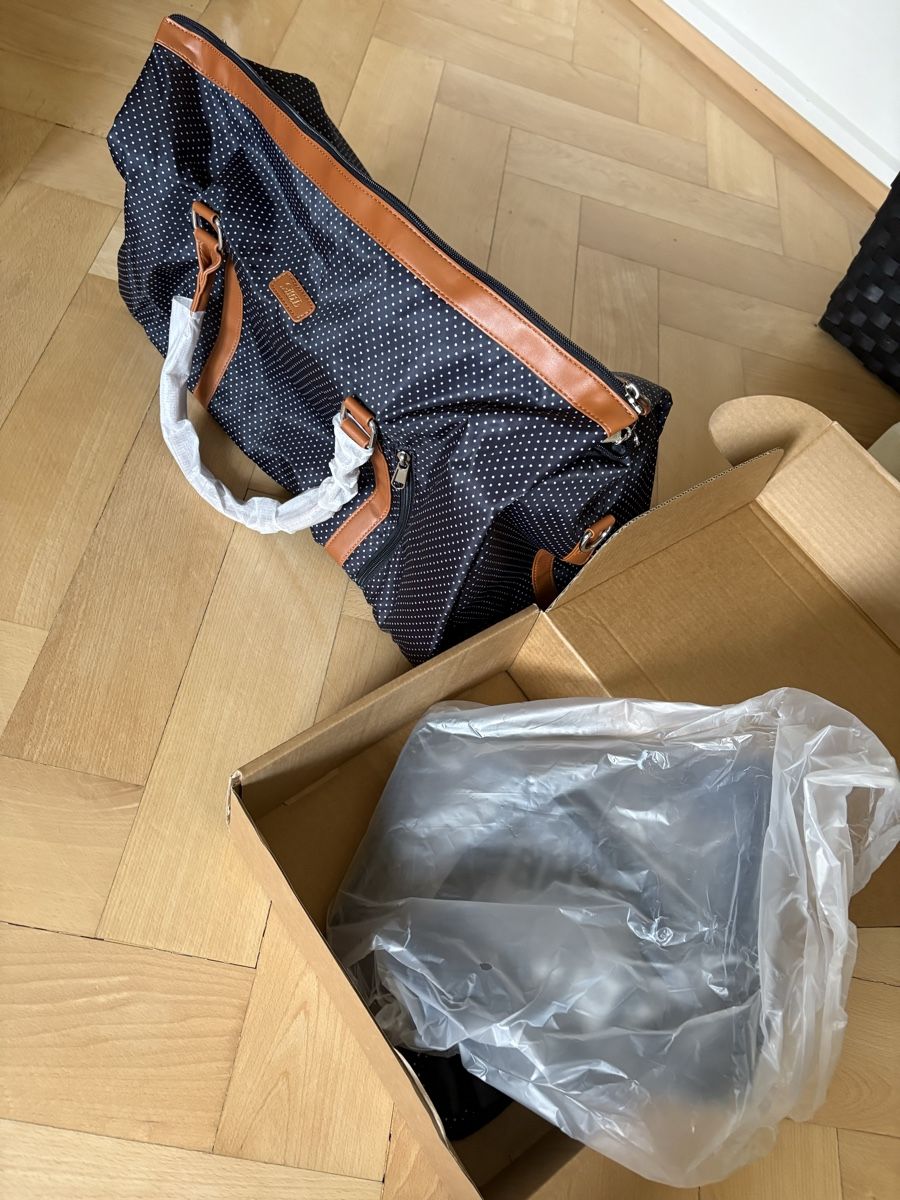 Borse: Tolle flexible faltbare blaue Reisetasche! – Nuovo (secondo la descrizione) da St. Gallen venduto da ste_dcz8 4