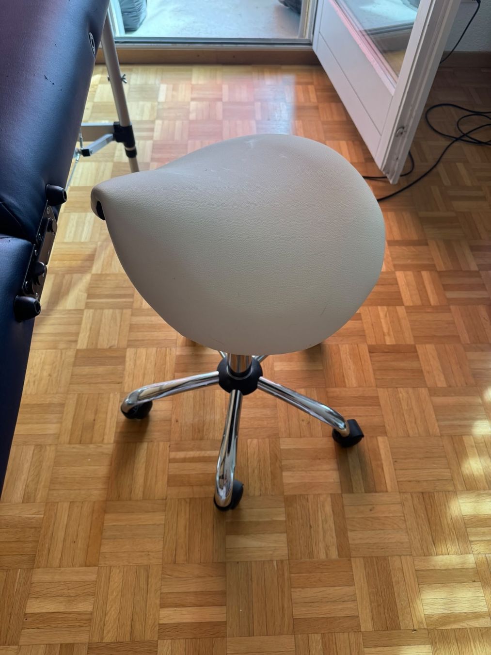 Tische: Massgetisch inkl. Stuhl – Gebraucht aus Tafers von xhe_wnm6 3