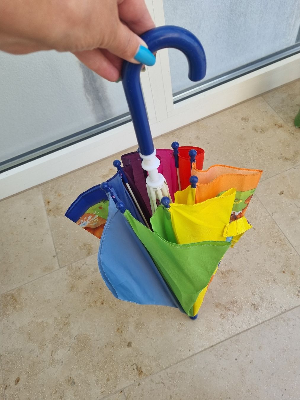 Altro per bambini: Kinder Regenbogen Regenschirm SauBär – Usato da Lengnau AG venduto da Endless 2