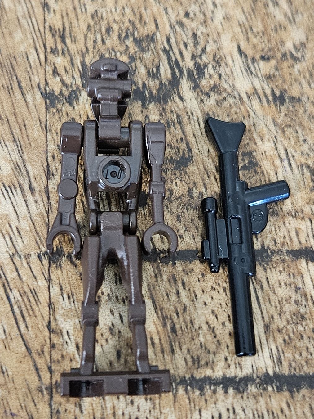 Lego Kit di costruzioni: lego figurine star wars sw0359 Commando Droid - Dark Brown – Usato da Confignon venduto da Ecrofigs 1