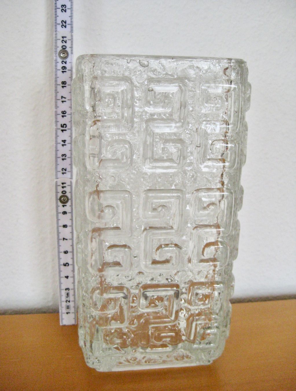 Vasi & Recipienti: Glas Vase mit Mäanderband Muster / 60er Jahre – Usato da Langendorf venduto da Happy11 7