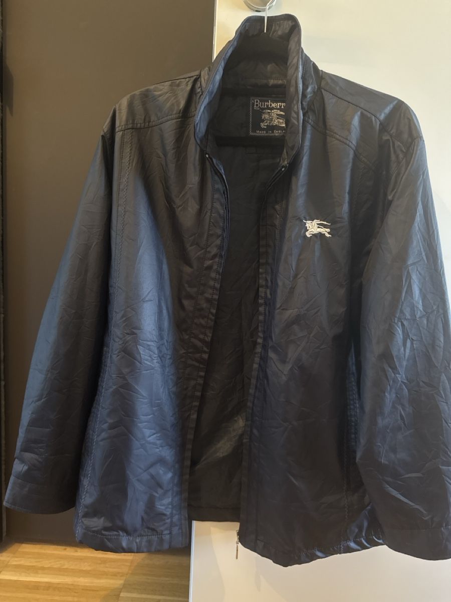 Burberry Vestes: Burberry  – D'occasion à Menzingen par Dali2504