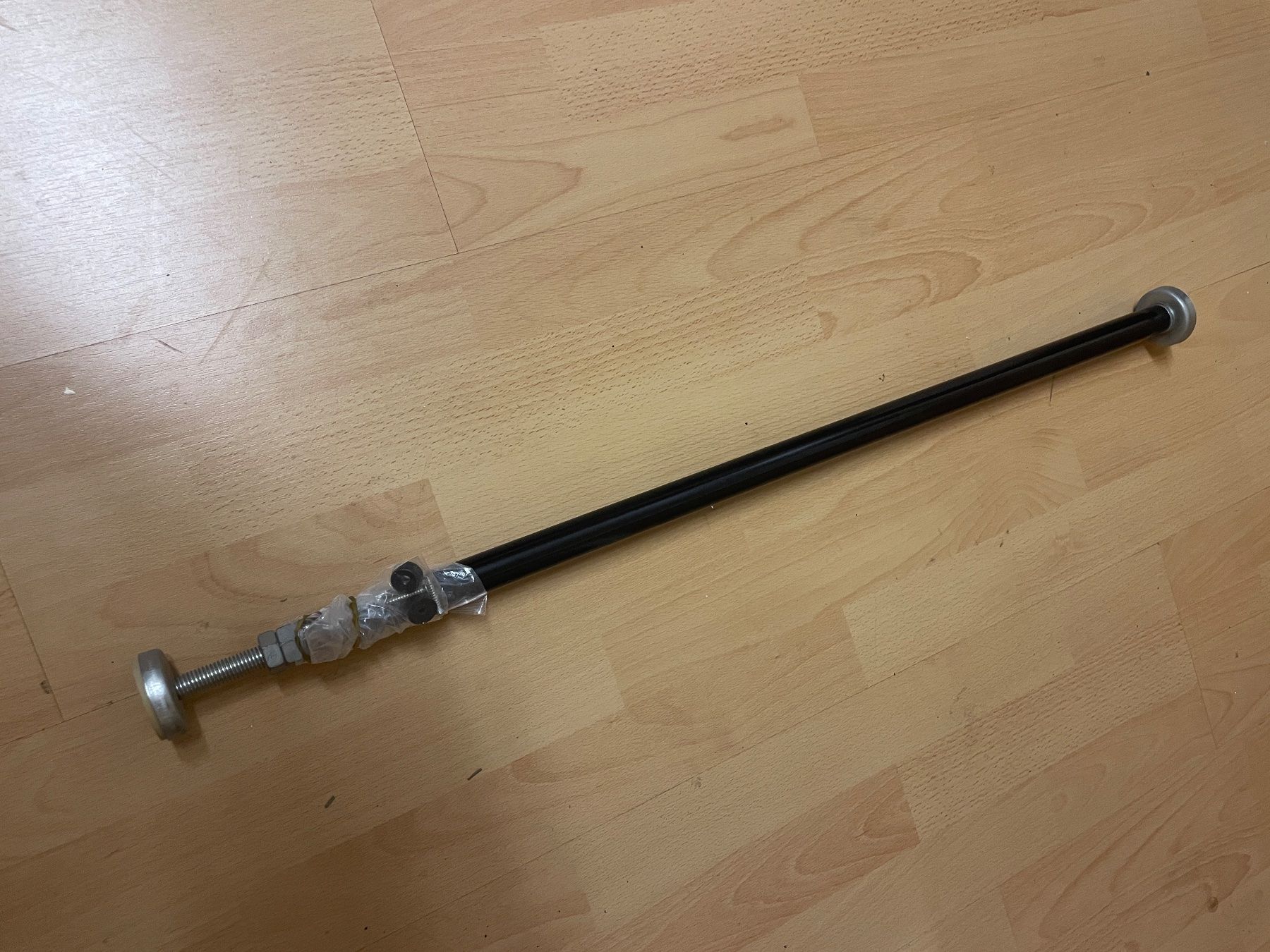 Hometrainer: Barre de traction à fixer entreporte – Usato da Neuchâtel venduto da Idea_plus 1