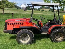 Carraro 7700 mit Knüsel 260 Mähwerk