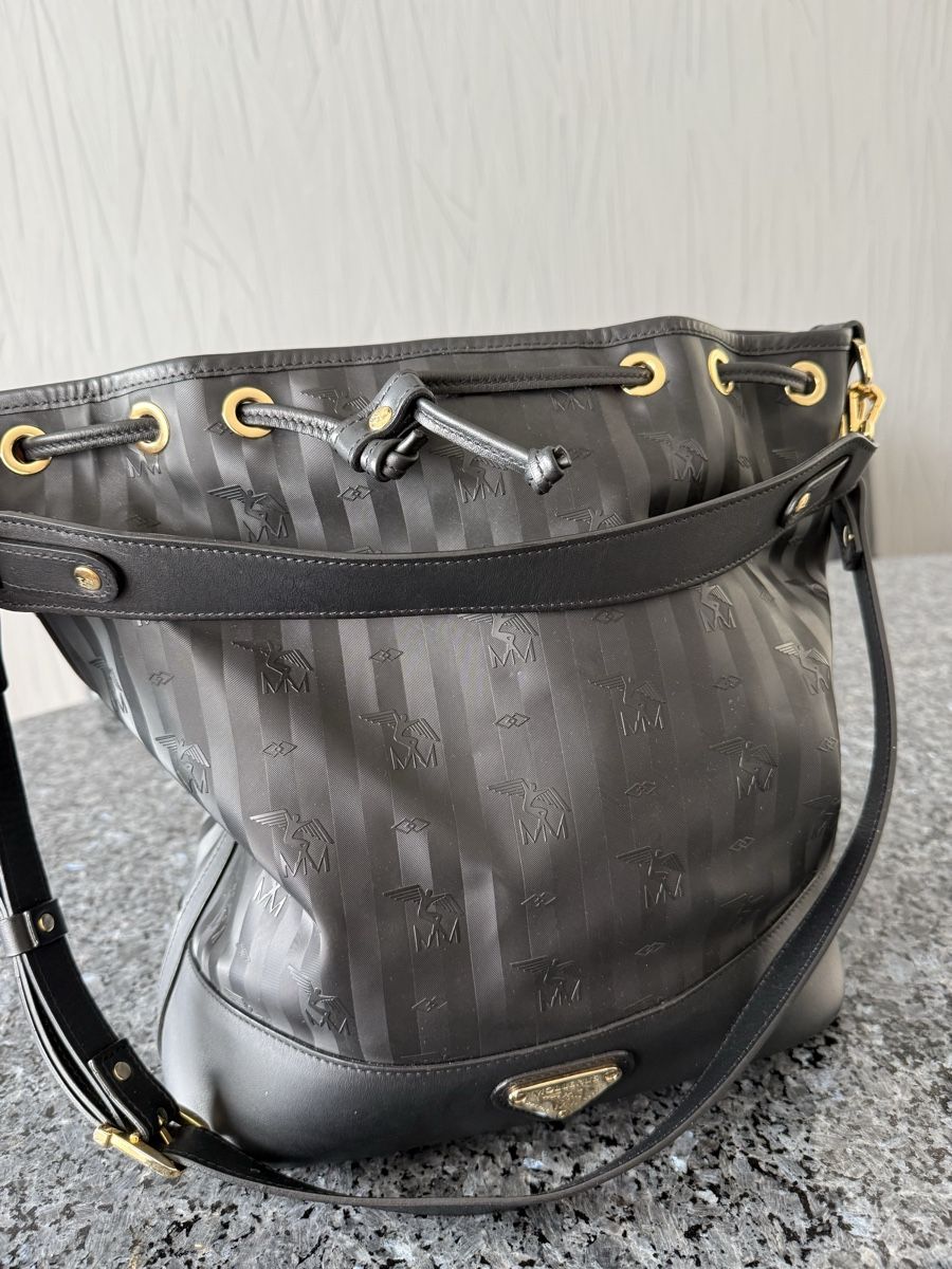 Maison Mollerus Taschen: Mollerus Beuteltasche NIESEN – Gebraucht aus Ostermundigen von bey_25bs