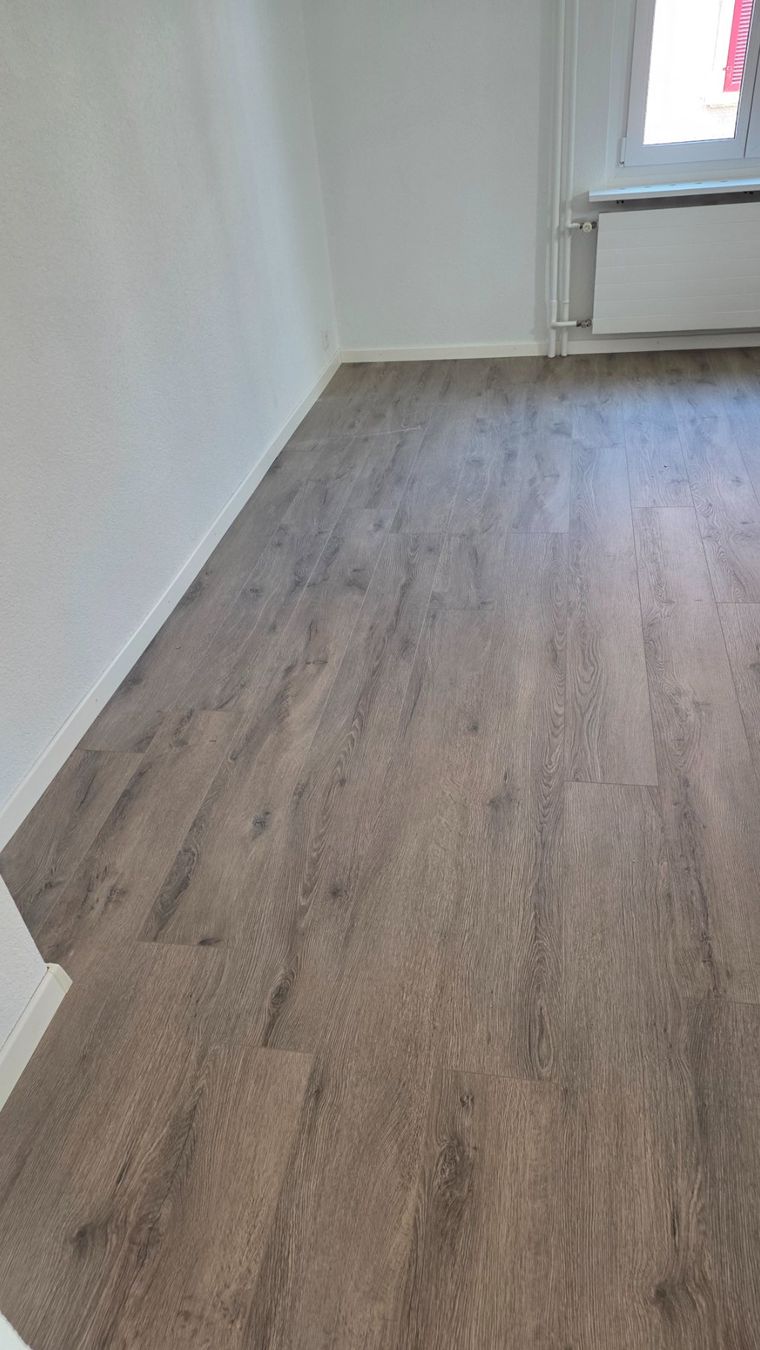 Articles en bois: Swiss Premium Camphana 12 mm, Aktionspreis Fr.16.90 m2 – Neuf avec emballage d'origine à Rothrist par swiss-laminat 3