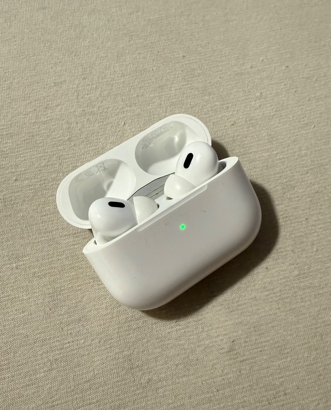 Apple Kopfhörer: Apple AirPods 2 Generation Top Zustand – Gebraucht aus Bülach von Katha28