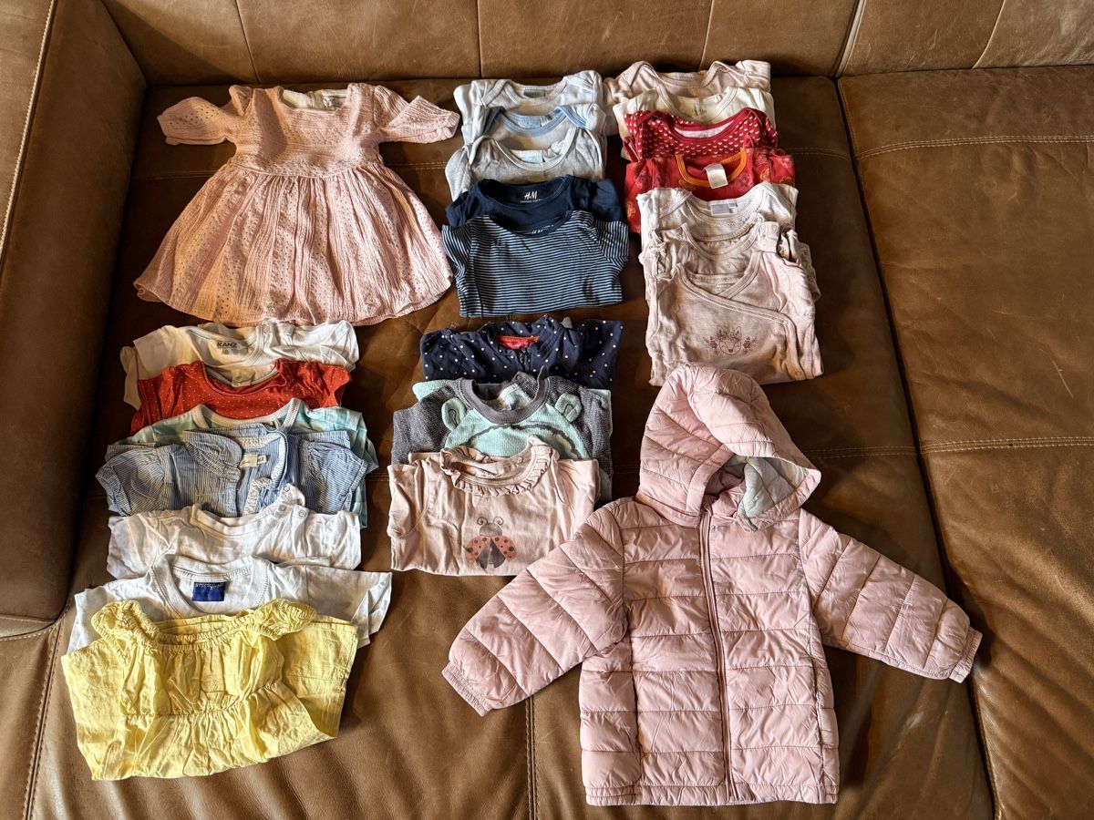 Ensembles coordonnés: Kleiderpaket Mädchen 74/80 – D'occasion à Steckborn par Diana.84 1