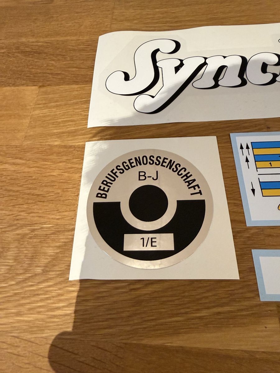 Sticker: Diverse Aufkleber zu IHC 33er Serie – Nuovo e nell'imballaggio originale da Reisiswil venduto da uleibundgut 1