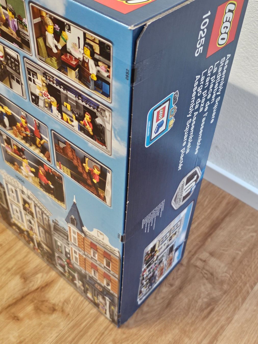 Lego Kit di costruzioni: LEGO Creator Expert 10255 Assembly Square / Stadtleben (OVP) – Nuovo e nell'imballaggio originale da Inwil venduto da rb5unicorn 6