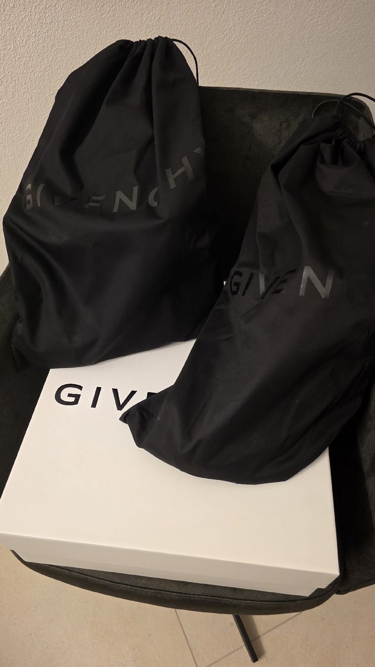 Givenchy Damenschuhe: Givenchy Combat Boots Leder weiss Grösse 38  – Neu (gemäss Beschreibung) aus Zug von mer_r6px 3