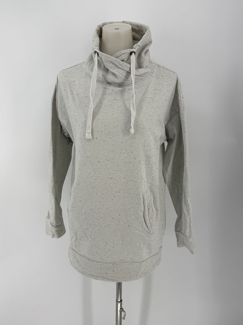 Pulls & Sweat-shirts: Pullover Gr. M von blue motion – D'occasion à Auenstein par moin.