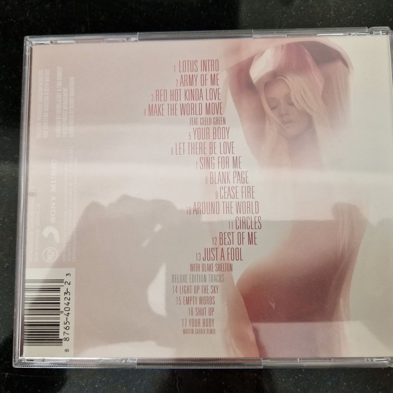CD: CD Christina Aguilera Lotus, top – Usato da Gränichen venduto da sunchi07 1