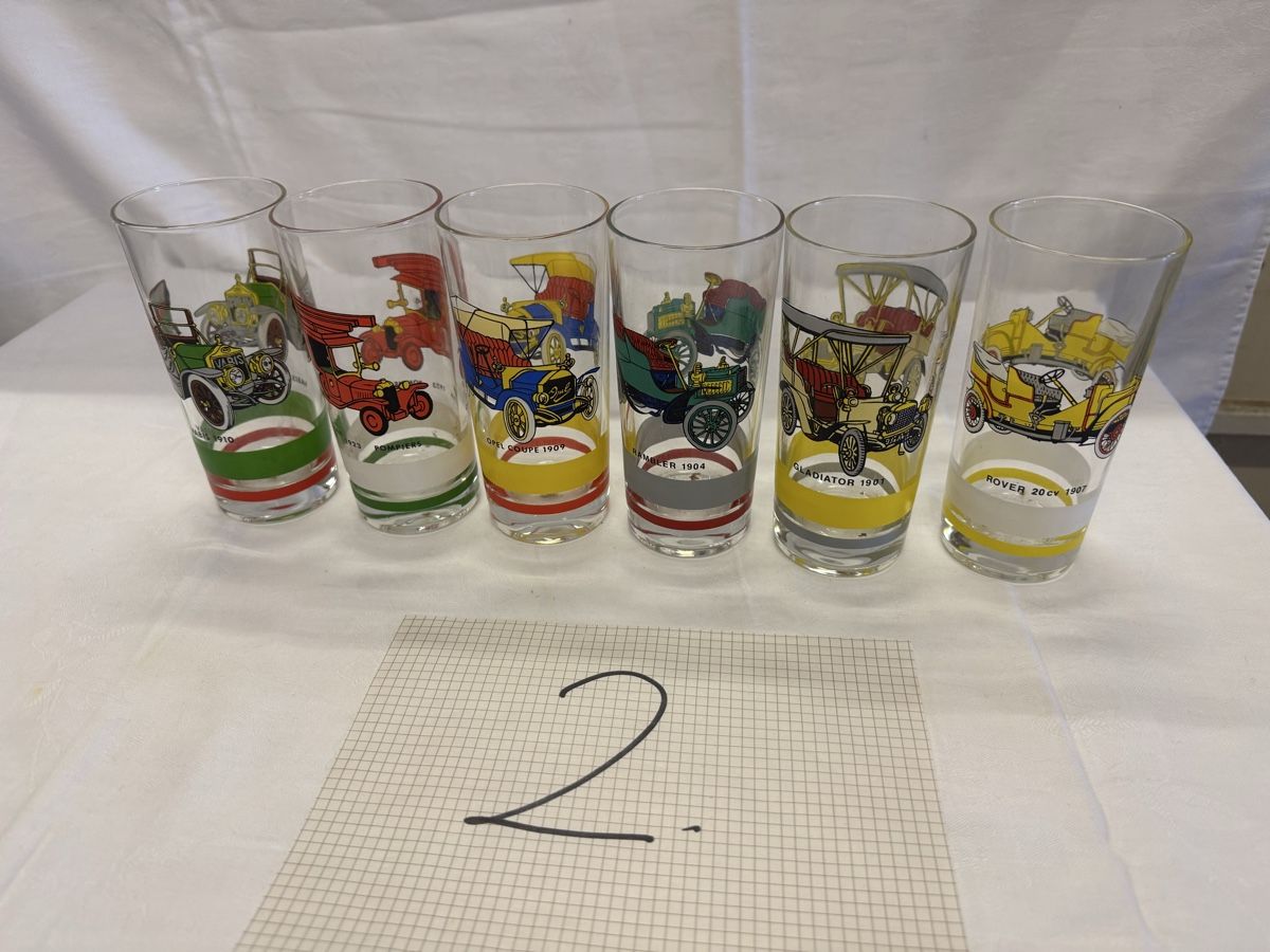 Bicchieri: Vintage-Trinkgläser mit Oldtimer-Motiven. – Usato da Gränichen venduto da onkel_xxl