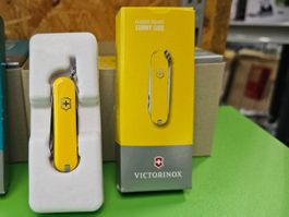 Victorinox Classic Taschenmesser gelb