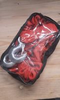 Câble de remorquage rouge avec crochets dans sac