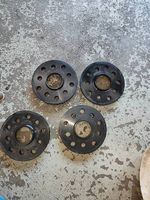 Distanzscheiben 15mm mit Schrauben