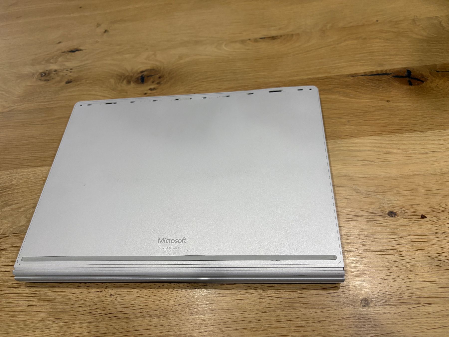 Microsoft Portables: Microsoft Surface Book / Model: 1703 – Défectueux à Lausen par sen_jm7c 9