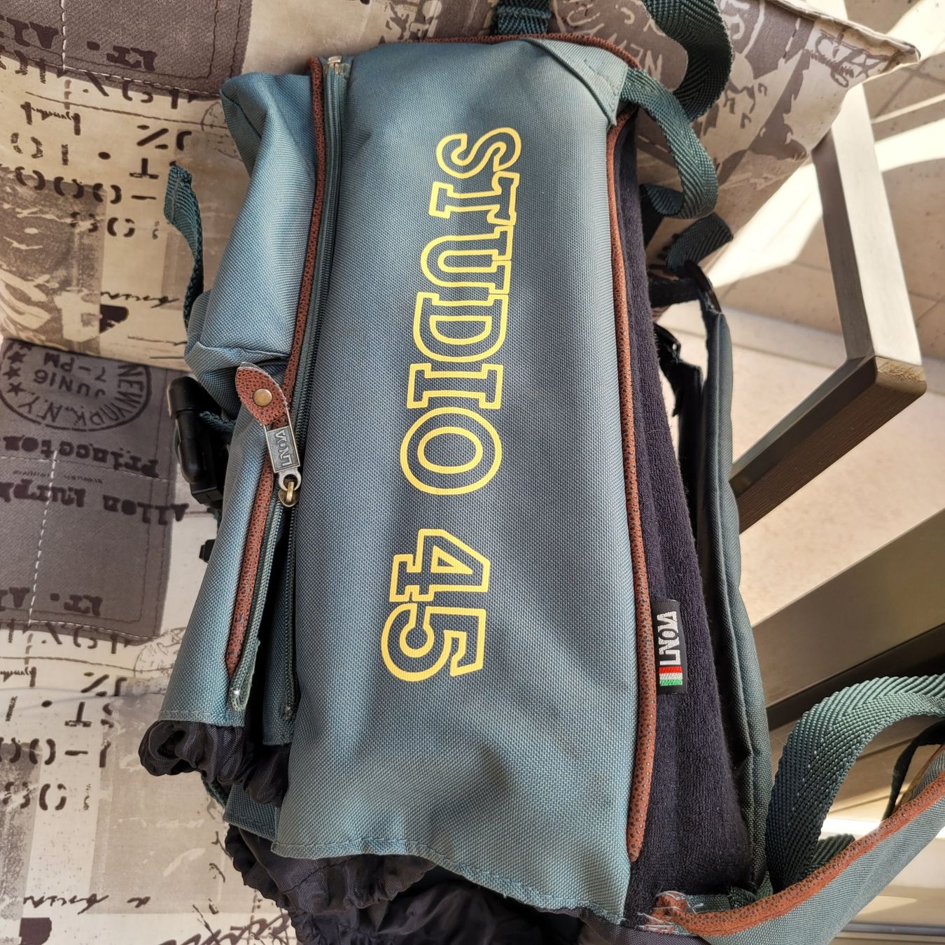 Zaini: Neuwertiger Rucksack ON THE ROAD "Studio 45" – Usato da Dörflingen venduto da tucson16 8