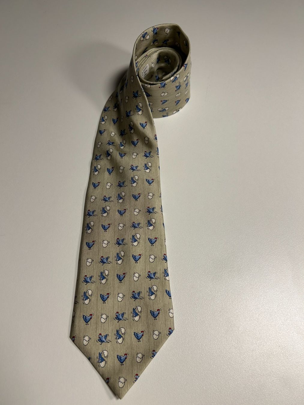 Hermès Cravatte: Hermès Hühner Eier Krawatte – Nuovo (secondo la descrizione) da Bern venduto da kurtikobolt74 1
