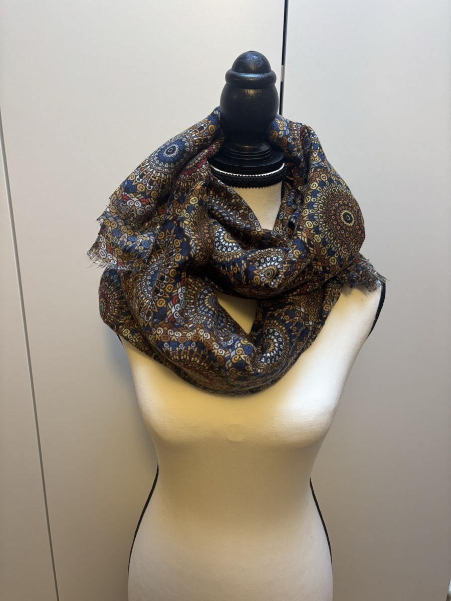Foulards, Tücher & Schals: Damen Schal mit Mandalamuster – Neu (gemäss Beschreibung) aus Celerina von Heli87 2